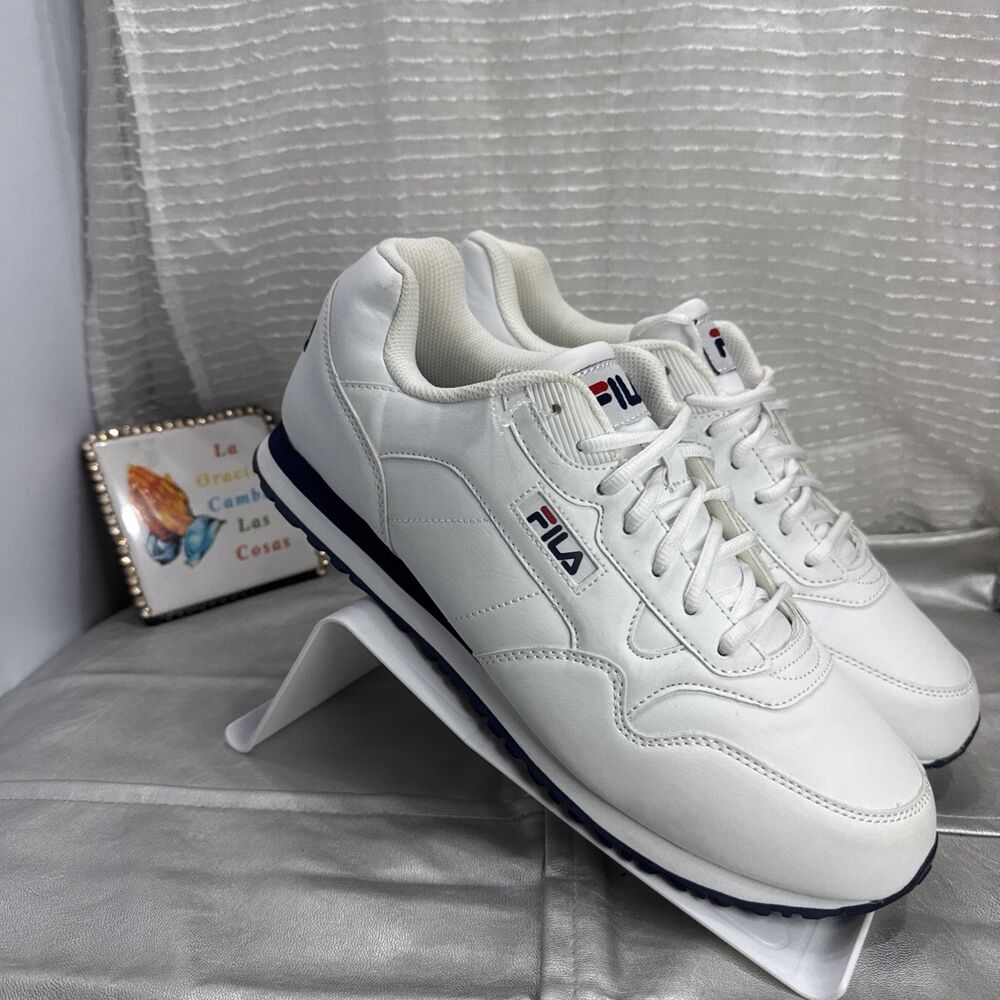 (R8) NEW Fila 1SC60512-125 Men’s Retro Styled Sneakers with White Blue Size 12